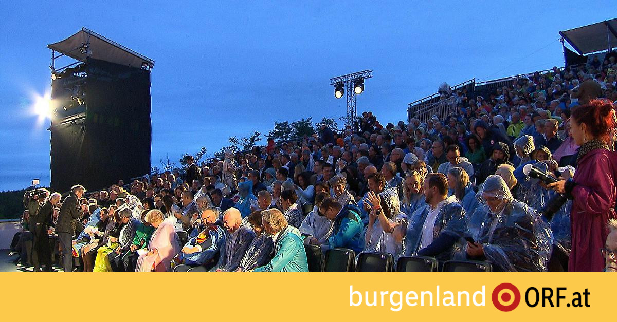 The Premiere of Jacques Offenbach’s Operetta ‘The Beautiful Helena’ at Tabor Castle Canceled due to Rain: A Review