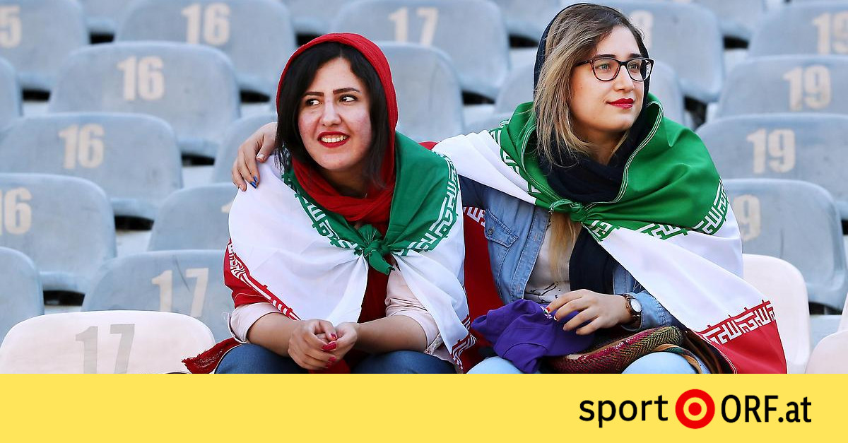 Fußball: Iranische Frauen sind zurück im Stadion.